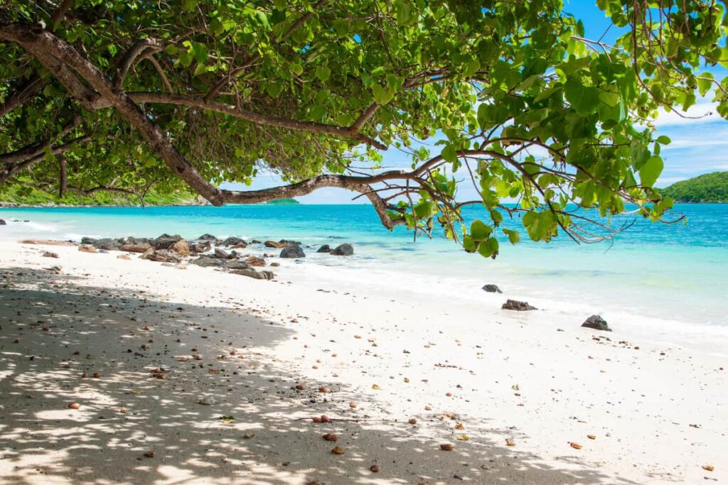 roteiro tailandia 7 dias - praia paradisiaca em Koh Samui